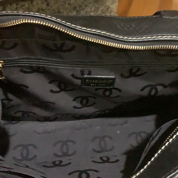 CHANEL - Picture 11 of 11